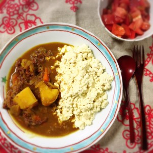 カレーとトマト